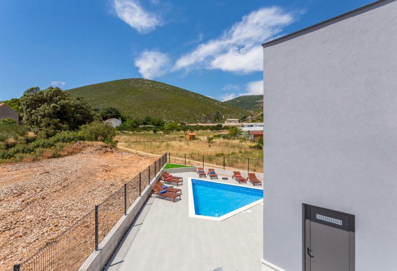 Villa Mila Kastela Kaštel Novi المظهر الخارجي الصورة
